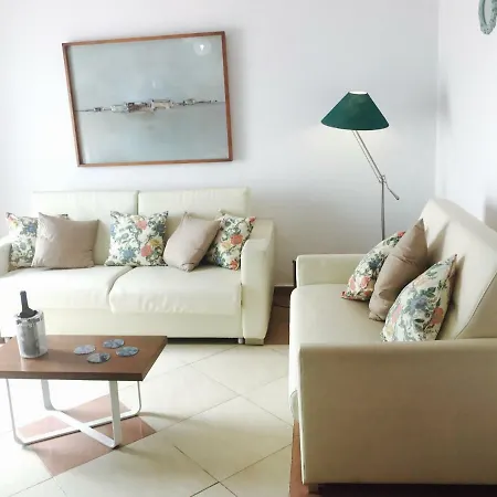 Island Village Terrace Apartment *